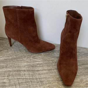 VINCE CAMUTO Allost Booties SZ 8M Suede Tabacco color NWOB